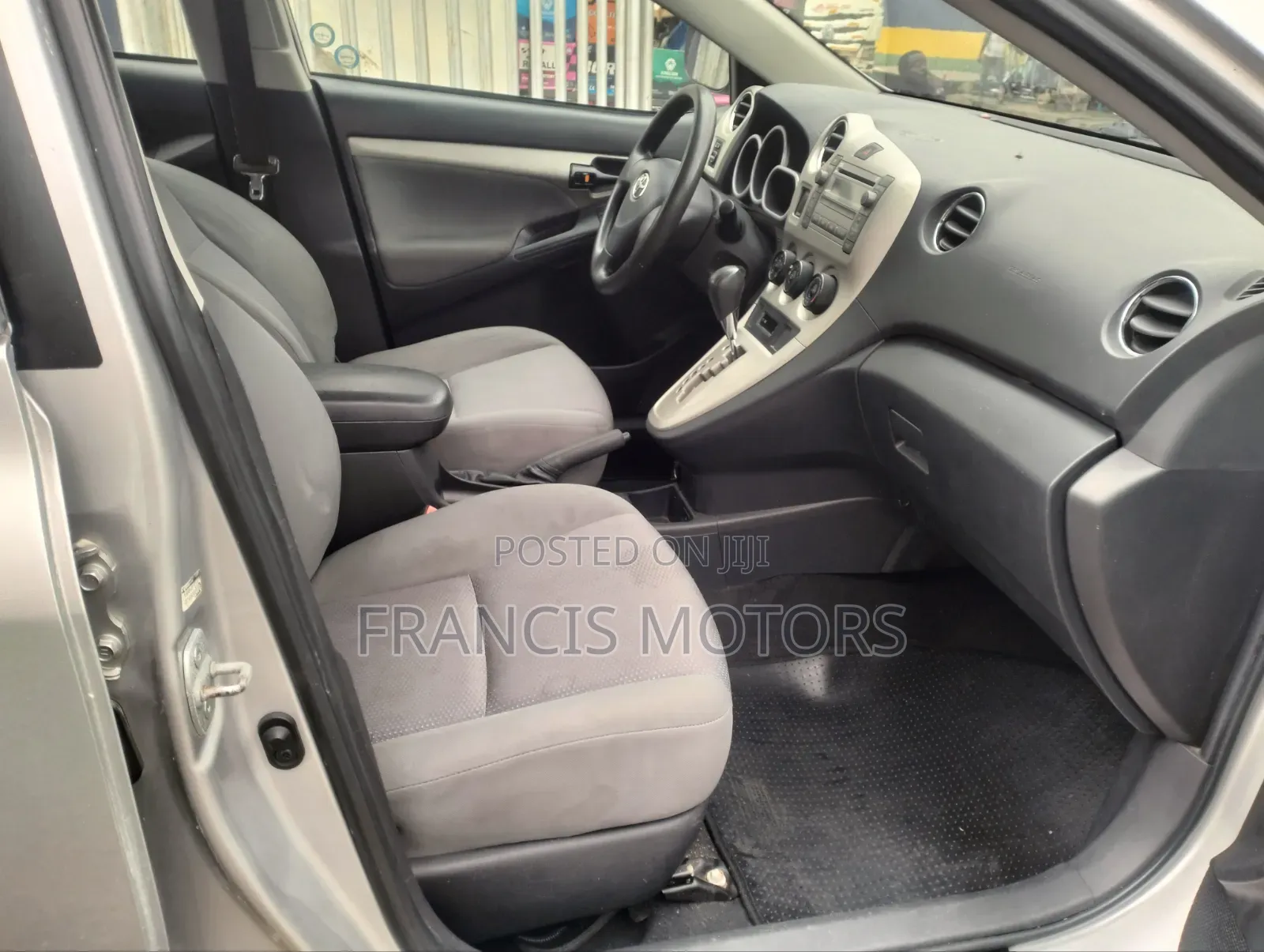 Toyota Matrix 2010 Silver
