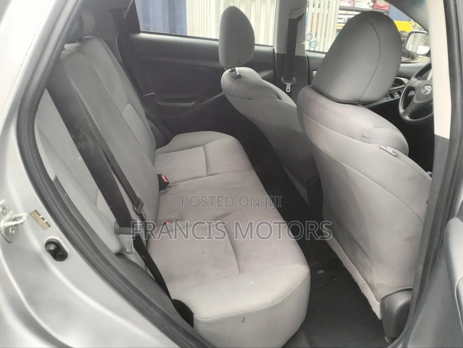 Toyota Matrix 2010 Silver