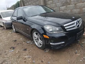 Mercedes-Benz C250 2012 Black
