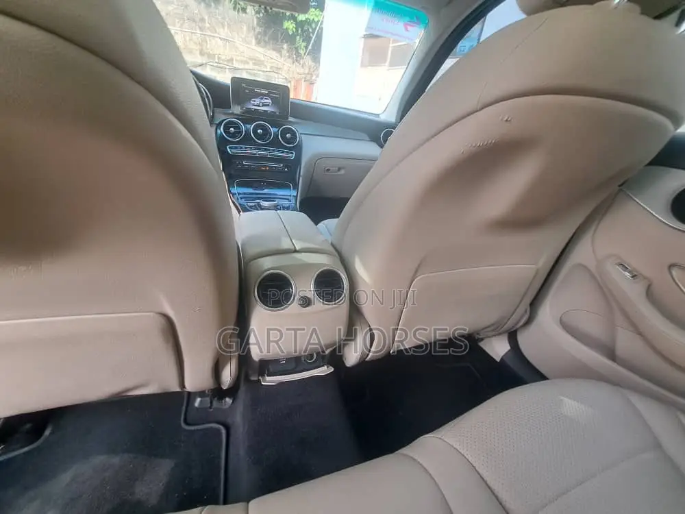 Mercedes-Benz GLC-Class 2017 Gold