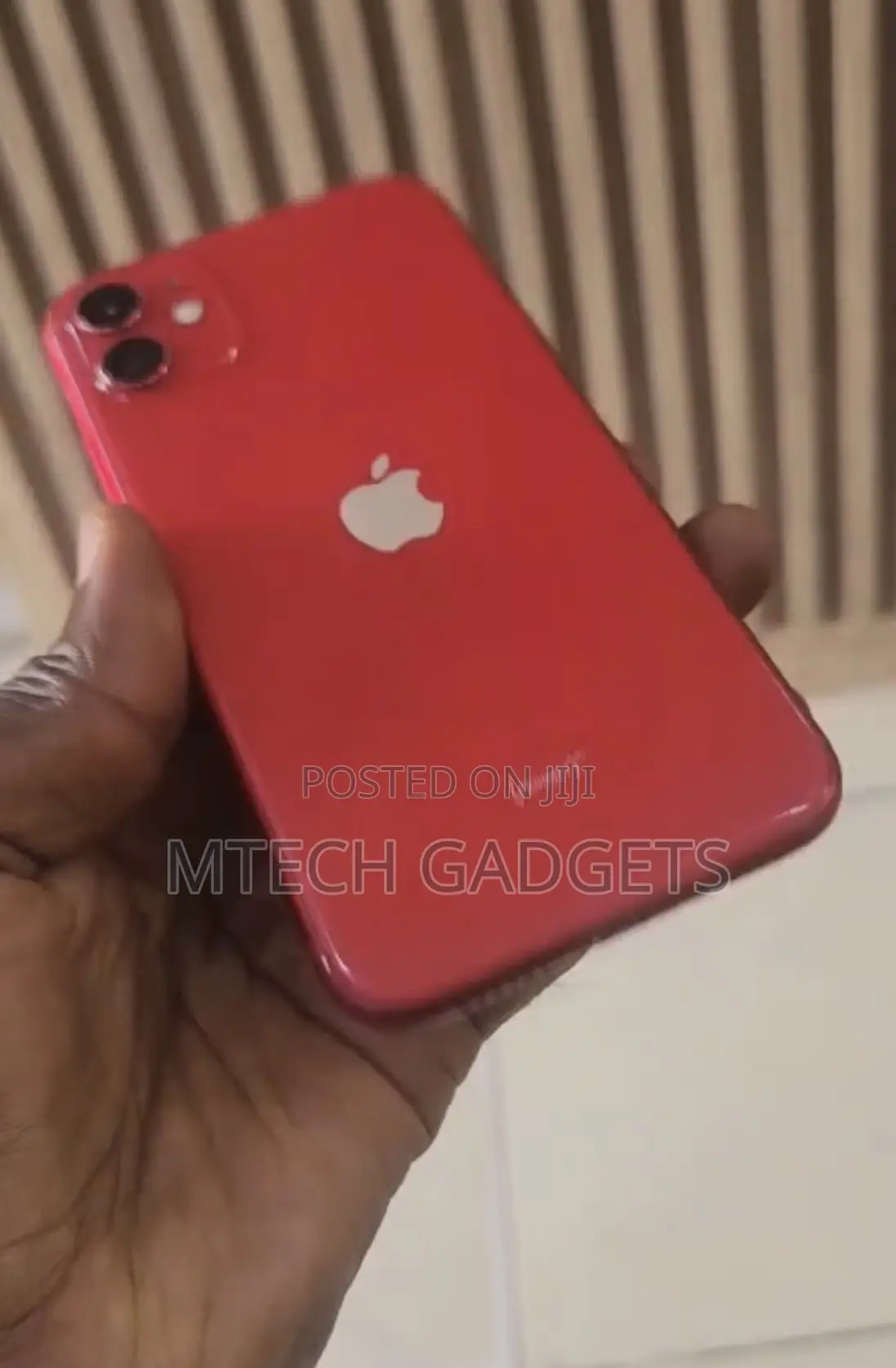 Apple iPhone 11 64 GB Red