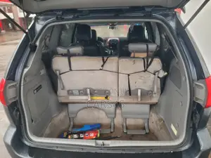 Toyota Sienna 2010 Gray