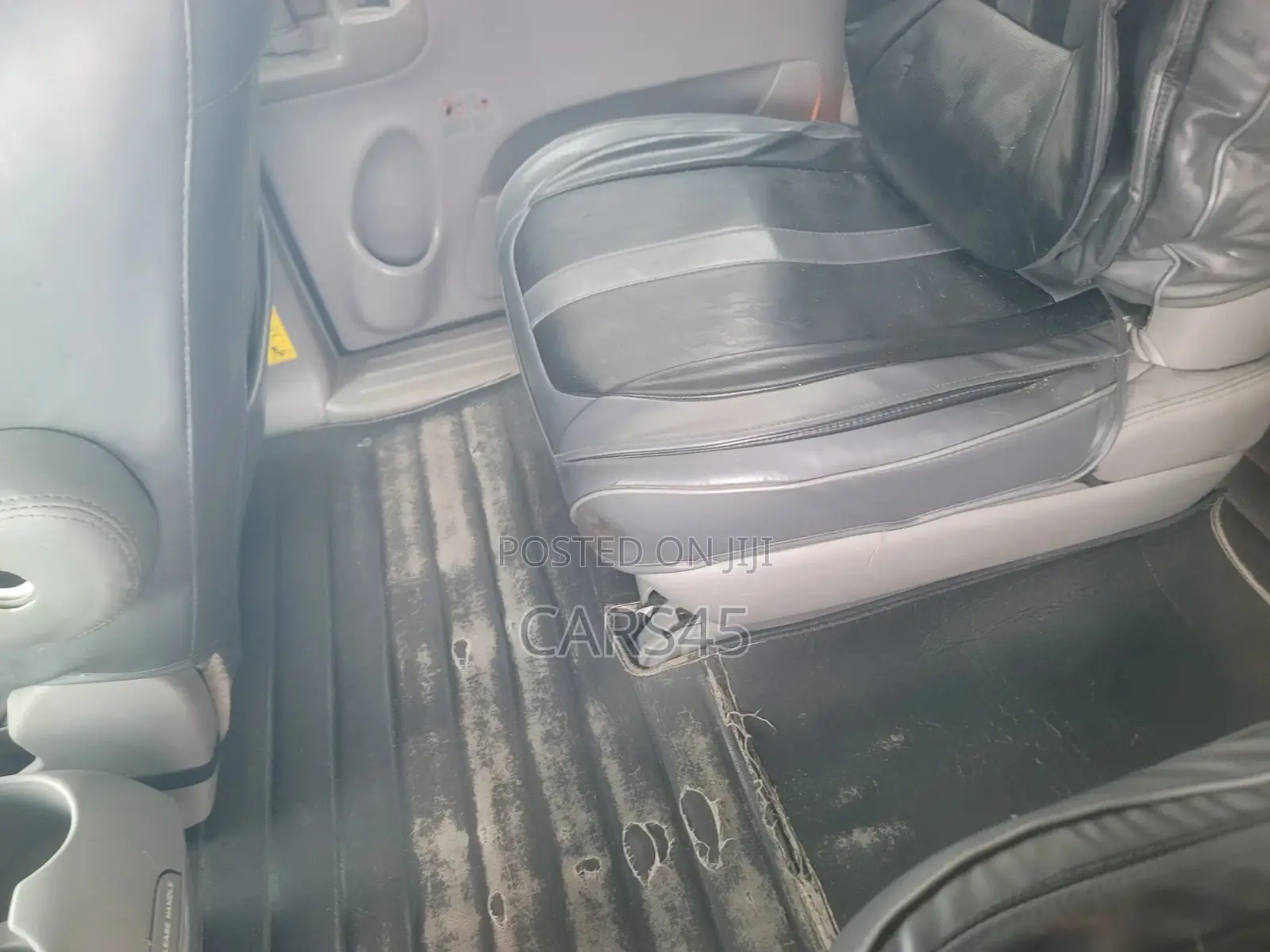 Toyota Sienna 2010 Gray