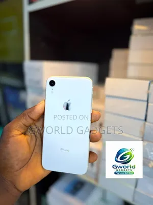 Apple iPhone XR 64 GB White