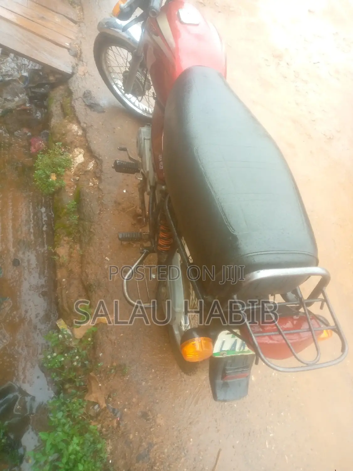 Bajaj Boxer 2023 Red