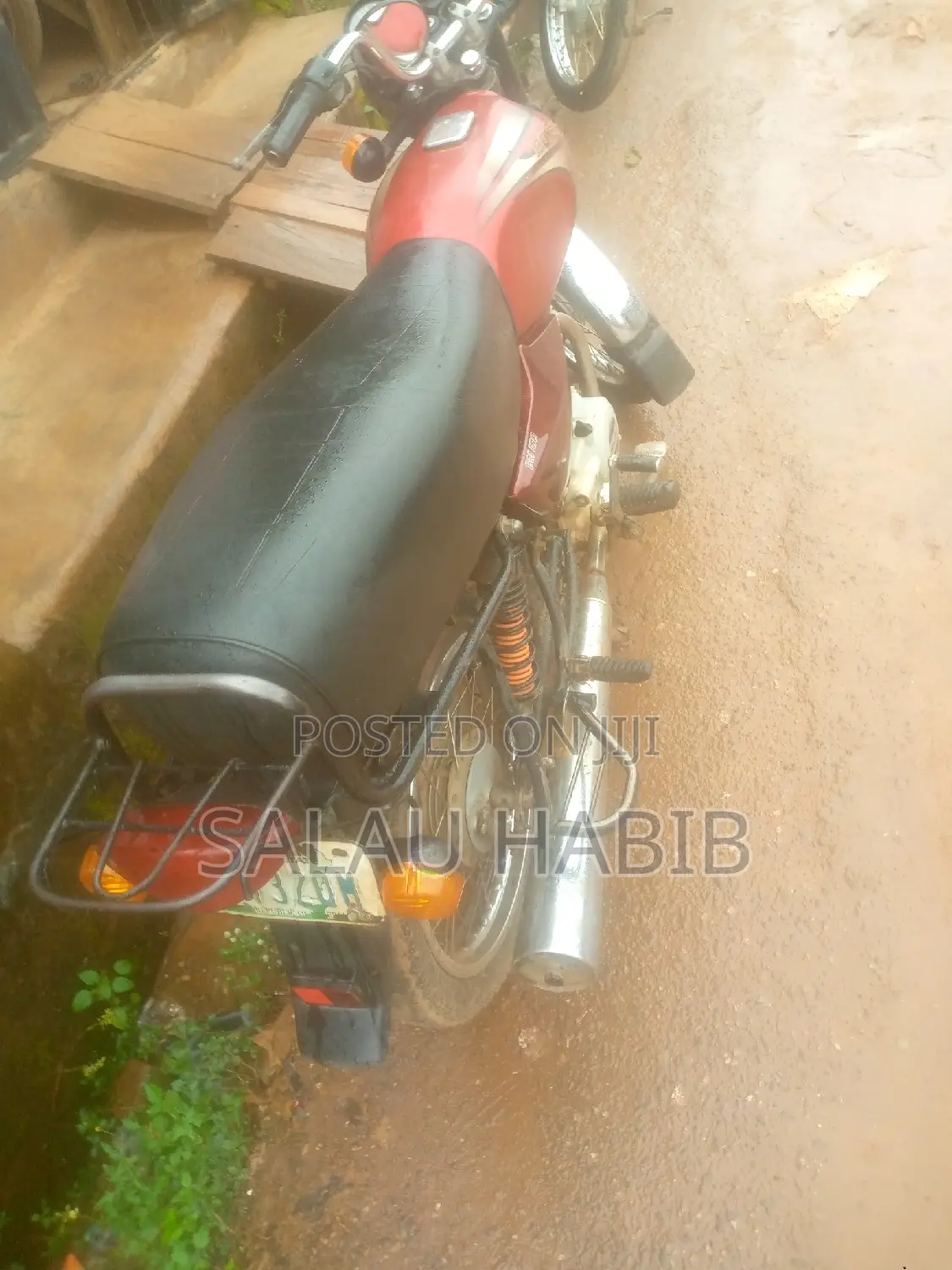 Bajaj Boxer 2023 Red