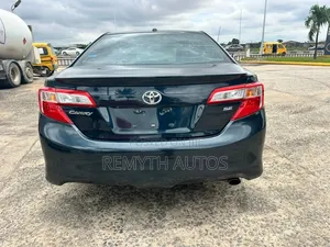 Toyota Camry 2014 Green