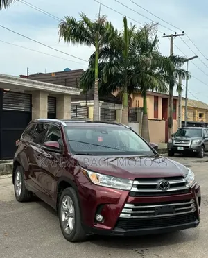 Toyota Highlander 2017 Burgundy