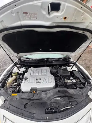 Toyota Camry LE V6 4dr Sedan (3.5L 6cyl 6AM) 2010 White
