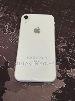Apple iPhone XR 128 GB White