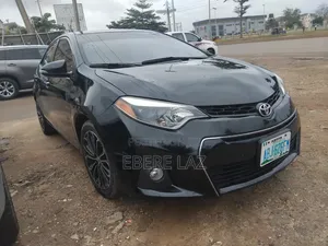 Toyota Corolla 2015 Black