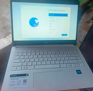 New Laptop HP 14S 8GB Intel Core i7 SSD 512GB