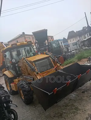 Heavy Duty Back Hoe Loader