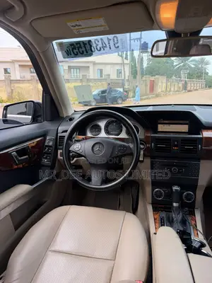 Mercedes-Benz GLK-Class 350 2011 Black