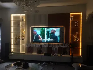 Standard TV Console With MBF