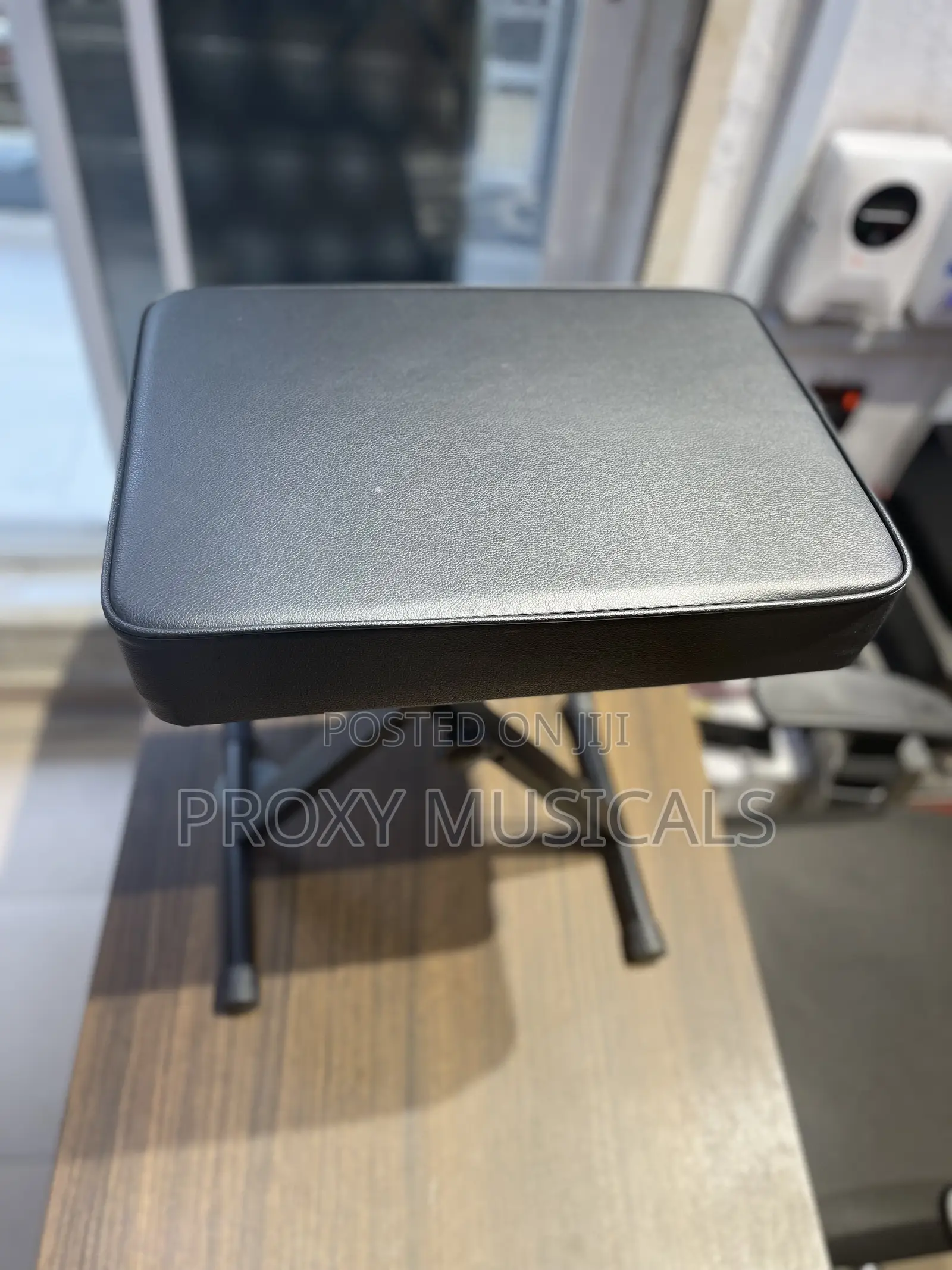 Professional Keyboard Seat