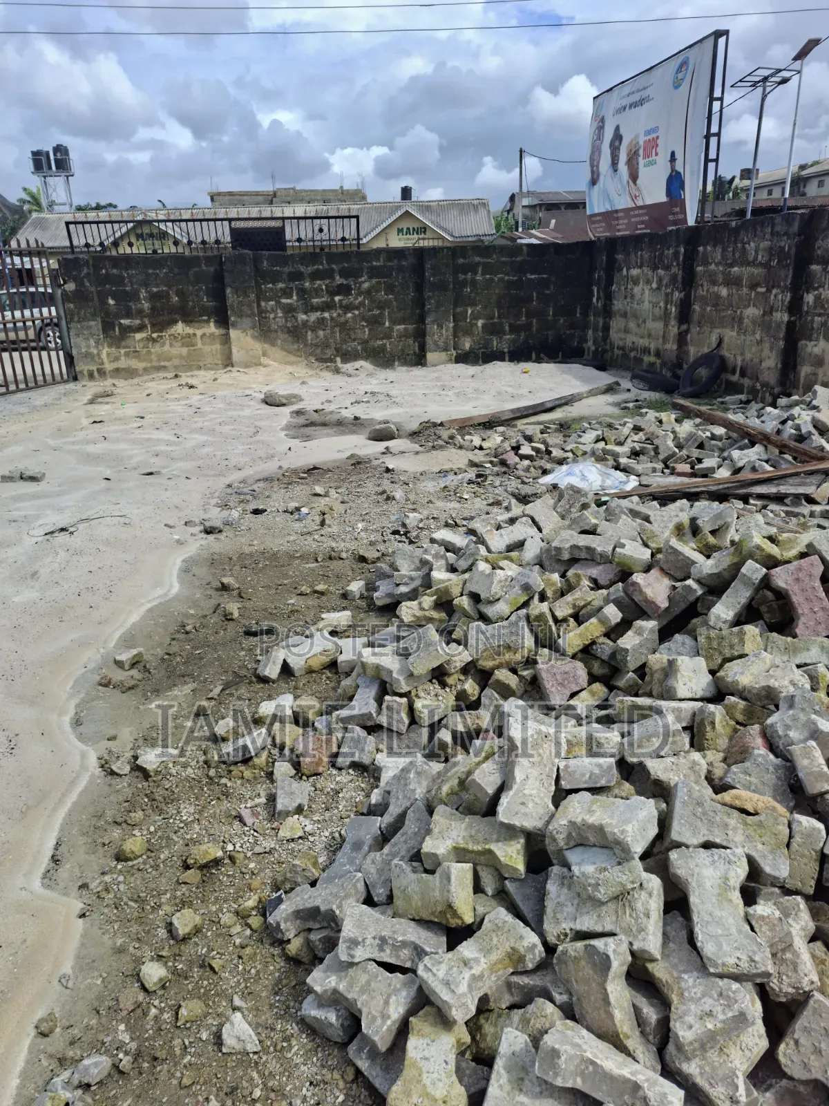 Massive Warehouse Effurun Gra 8m