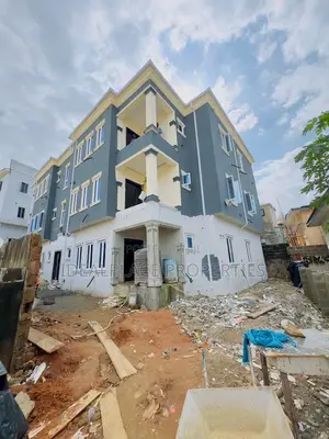 3bdrm Apartment in Opebi for sale