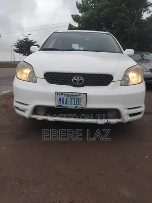 Toyota Matrix 2003 White