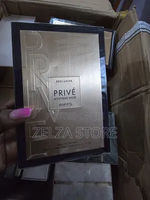 Prive Mystique Noir