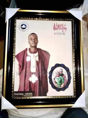 Custom Photo Framing Graphic Design Services