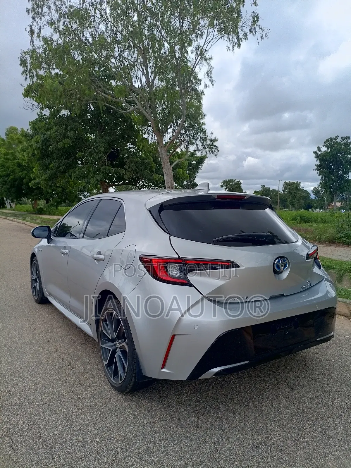 Toyota Corolla 2024 Silver