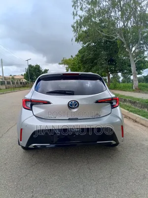 Toyota Corolla 2024 Silver