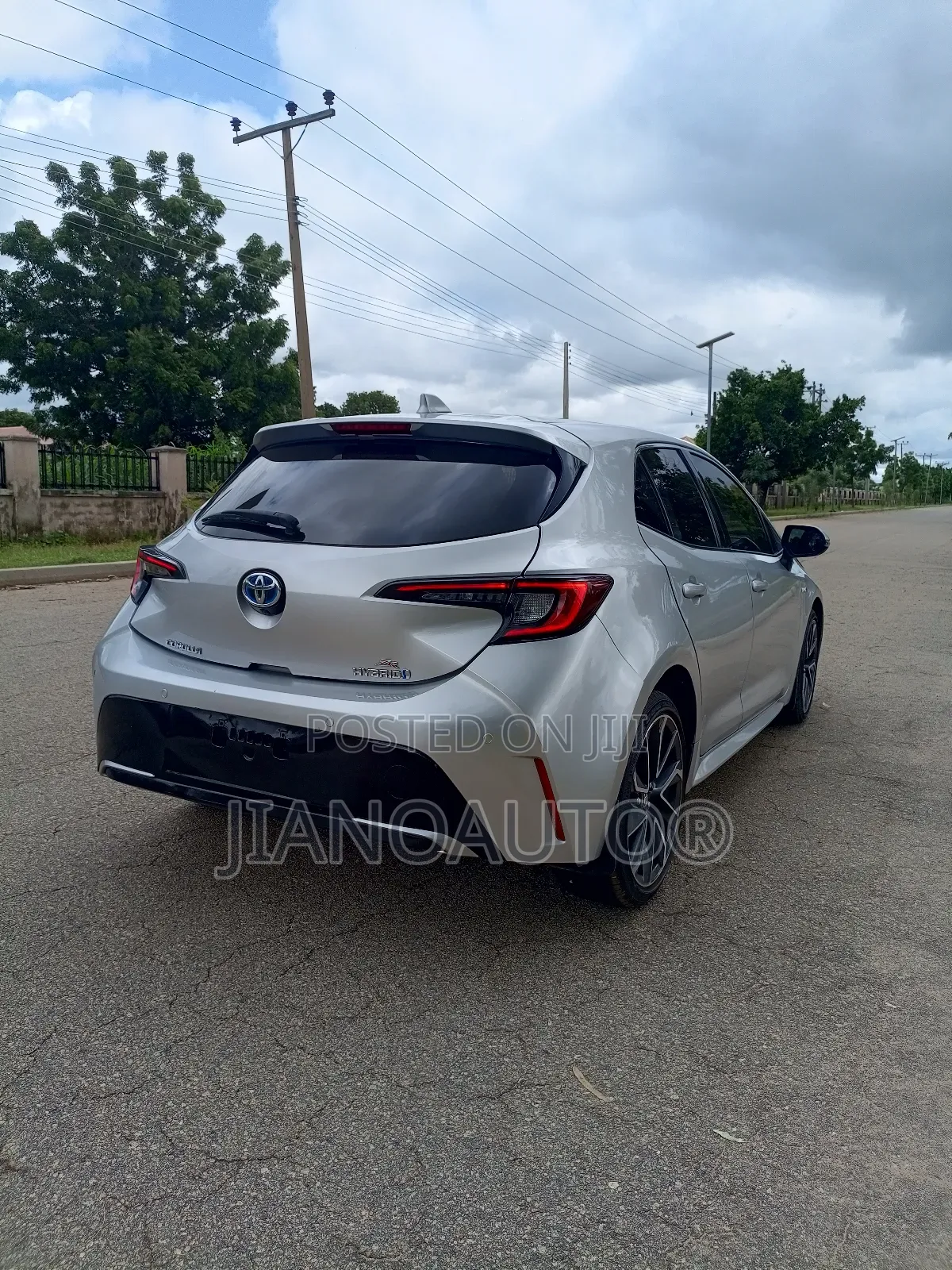 Toyota Corolla 2024 Silver