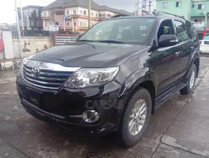 Toyota Fortuner 2015 Black
