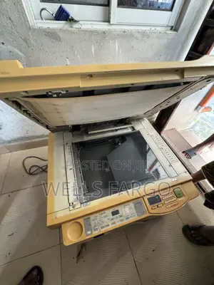 Sharp SF-7850 Photocopier Machine.
