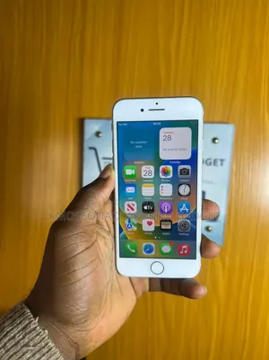 Apple iPhone 7 Plus 128 GB Red