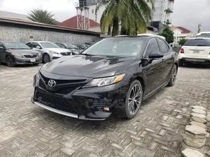 Toyota Camry 2018 Black