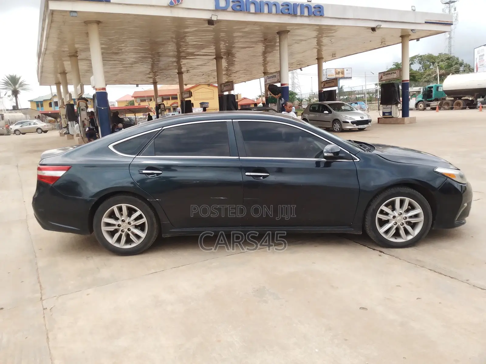 Toyota Avalon 2016 Black