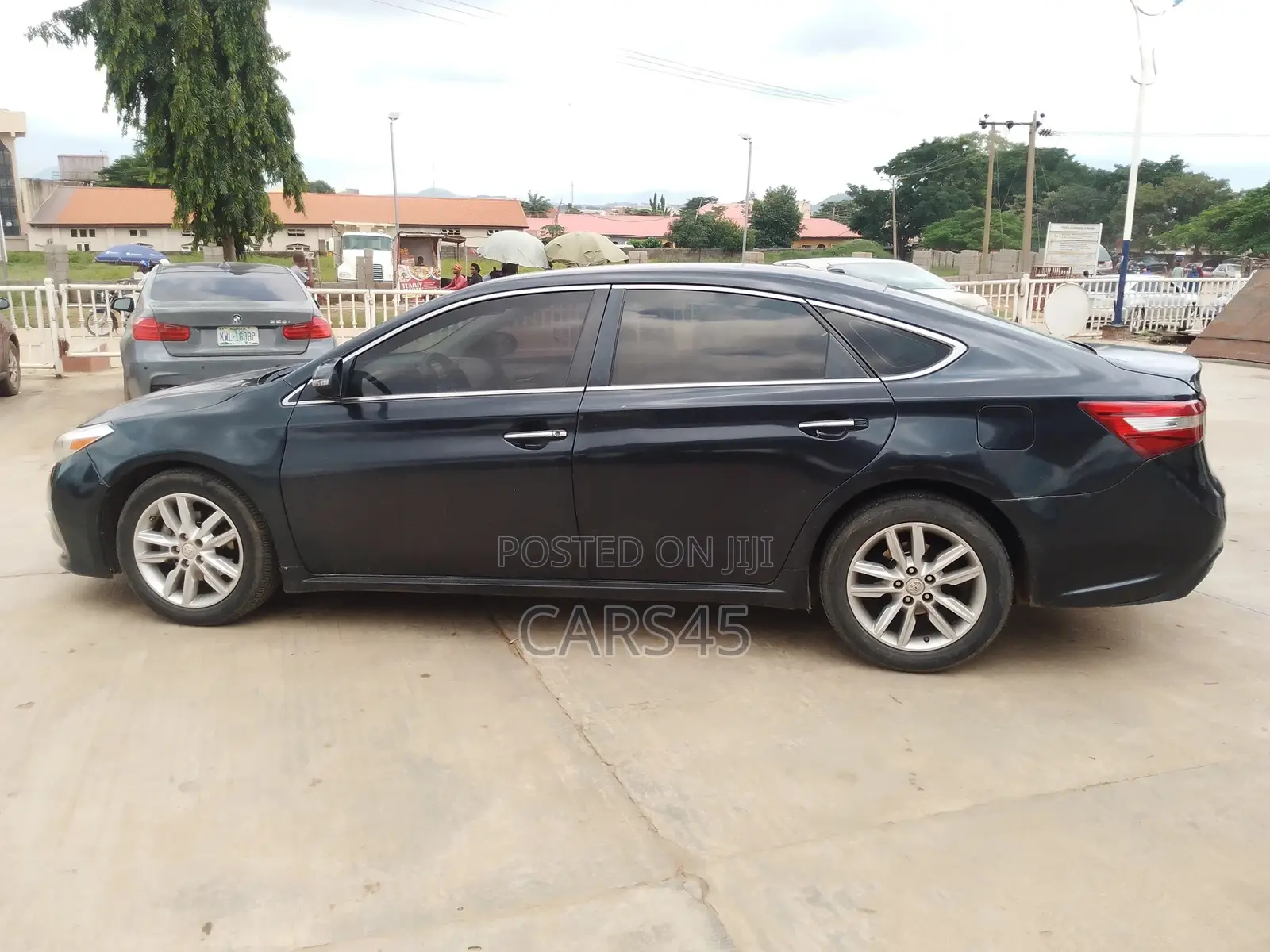 Toyota Avalon 2016 Black