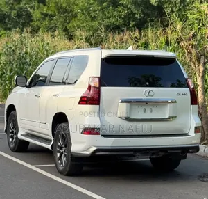 Lexus GX 2018 White