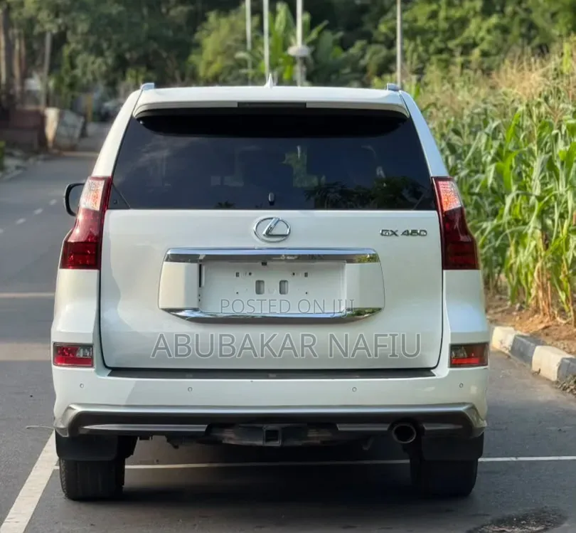 Lexus GX 2018 White