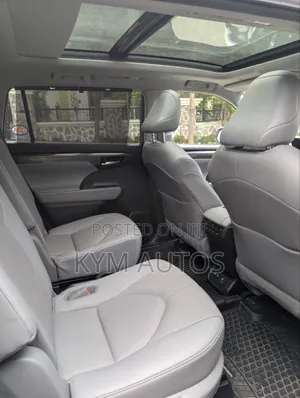 Toyota Highlander 2021 White