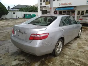 Toyota Camry 2009 Silver