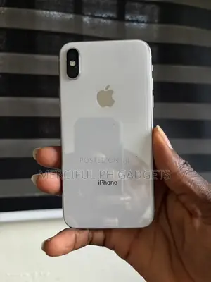 Apple iPhone X 64 GB White