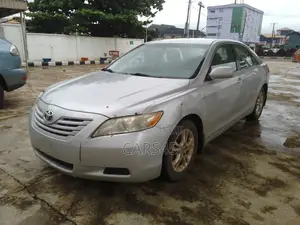 Toyota Camry 2009 Silver