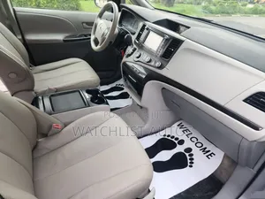 Toyota Sienna 2011 Gray