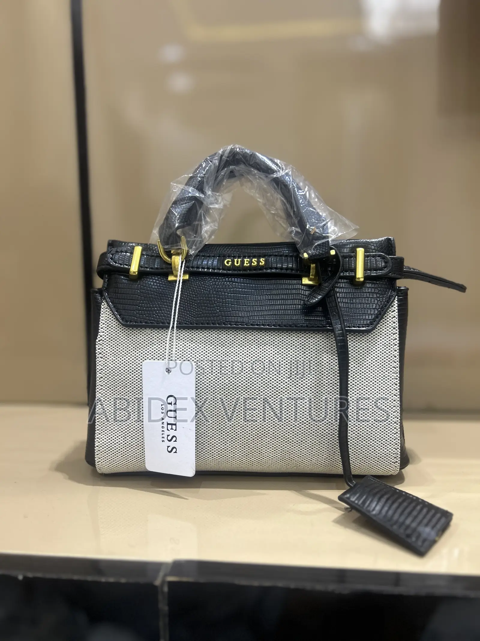 Guess Hand Bag