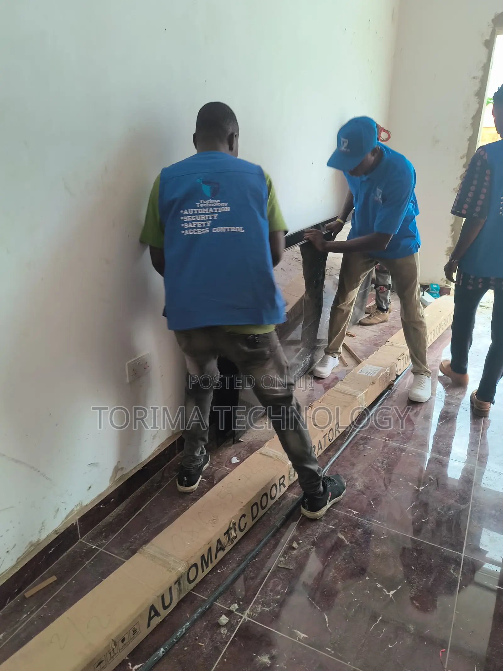 Automatic Sensor Door Installation