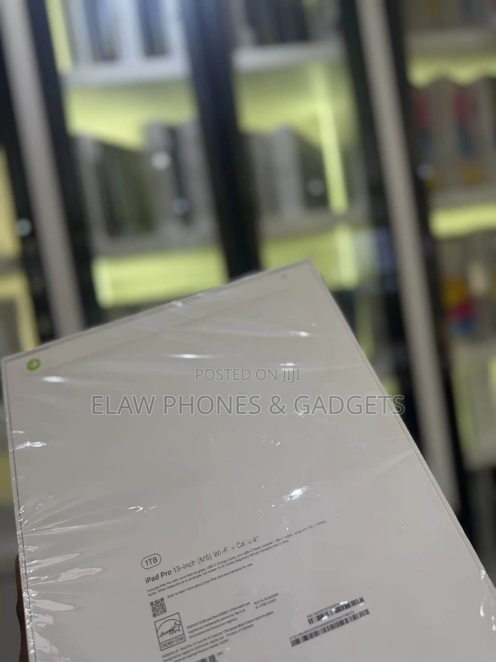 New Apple iPad Pro 13 (2025) 1 TB Black