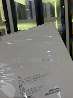 New Apple iPad Pro 13 (2025) 1 TB Black