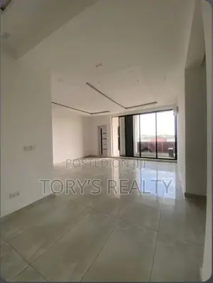3bdrm Penthouse in Lekki Phase 1 for rent
