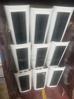 Solar LED Wall Light (Outdoor Solar Security Light)