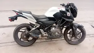 Honda CB 2014 White