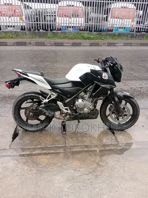 Honda CB 2014 White