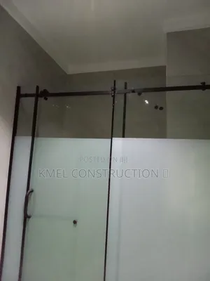 Executive Frameless Shower Cubicle.